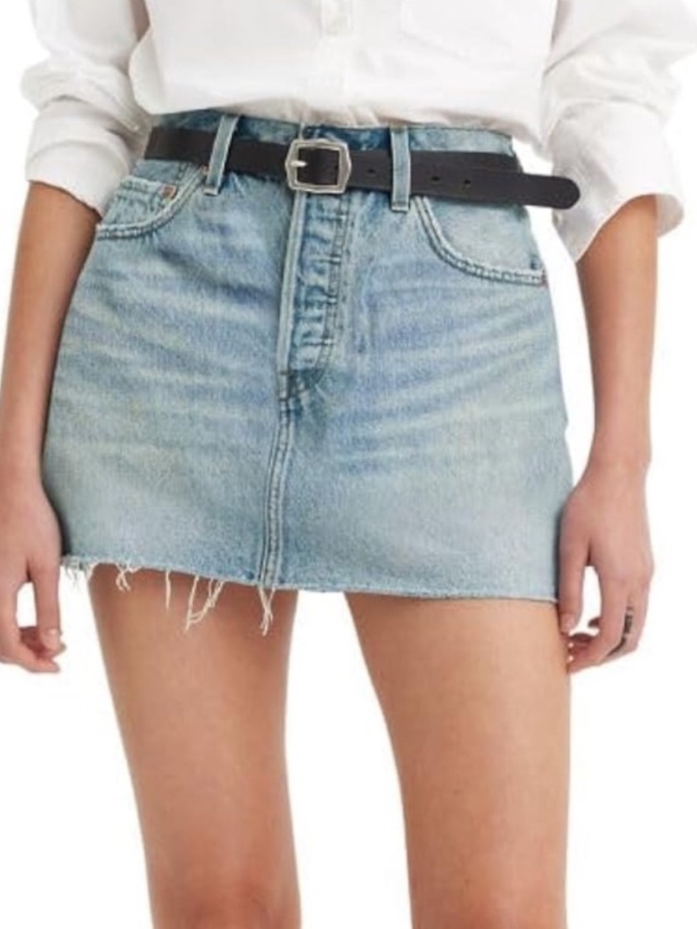 Levi’s Icon denim skirt, size 25